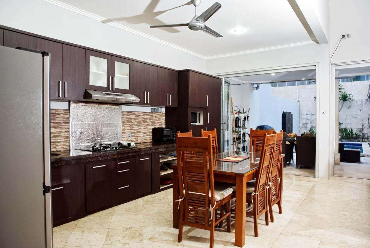 4 Bedroom Villa Kuta Regency B10 외부 사진
