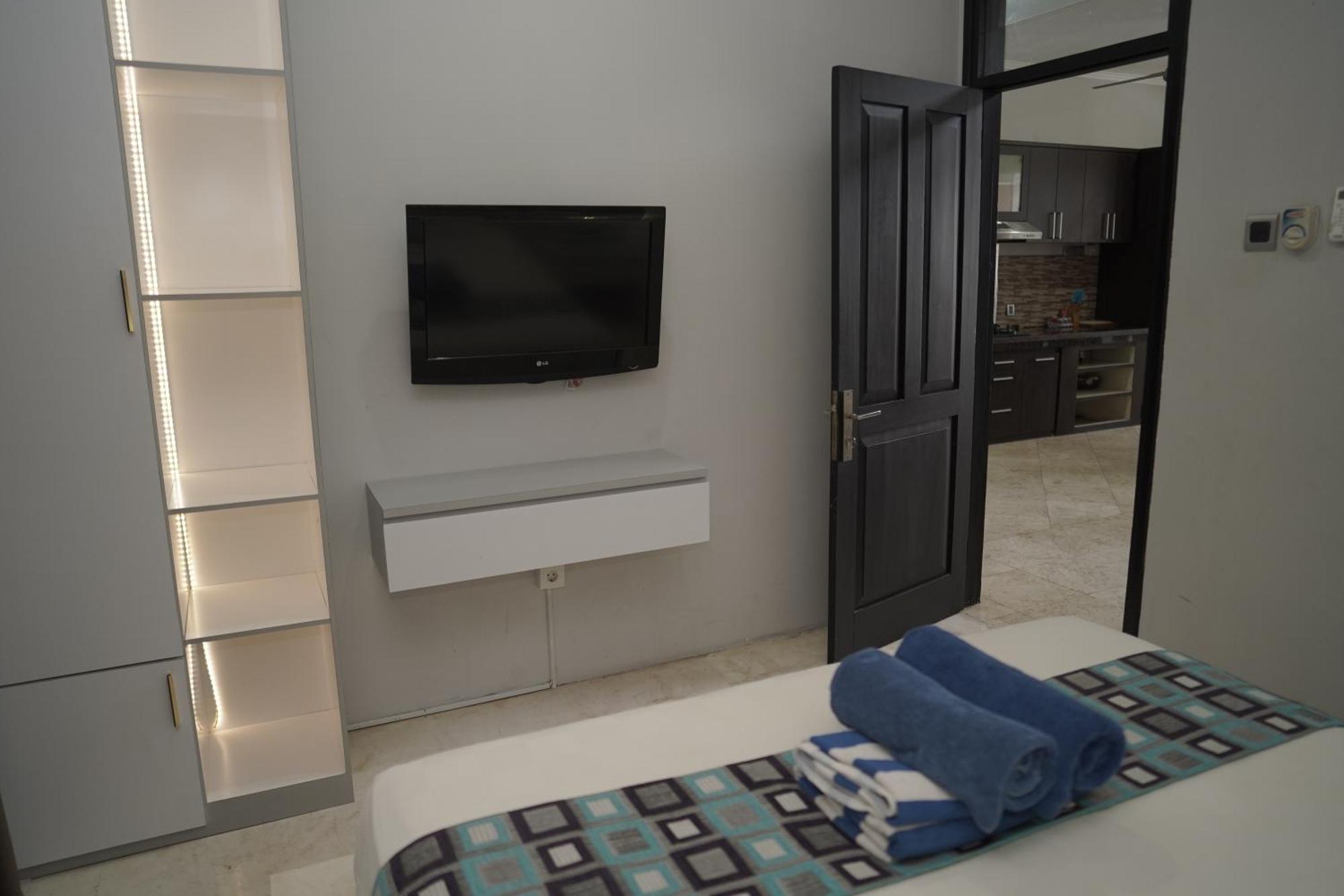 4 Bedroom Villa Kuta Regency B10 외부 사진